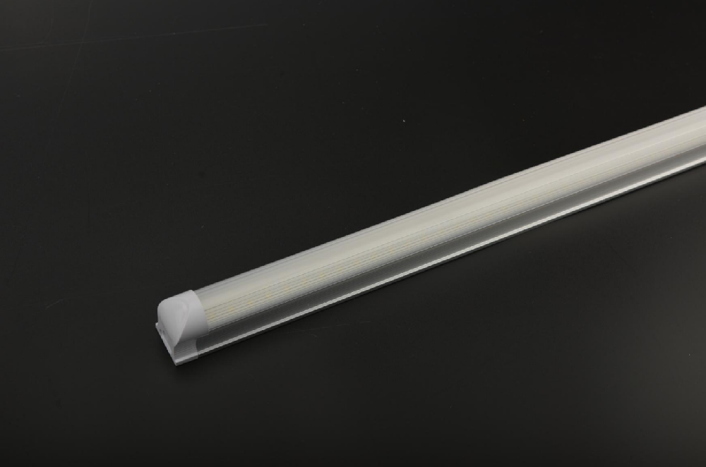 T8LED常亮一体支架灯管-铝塑光学pc