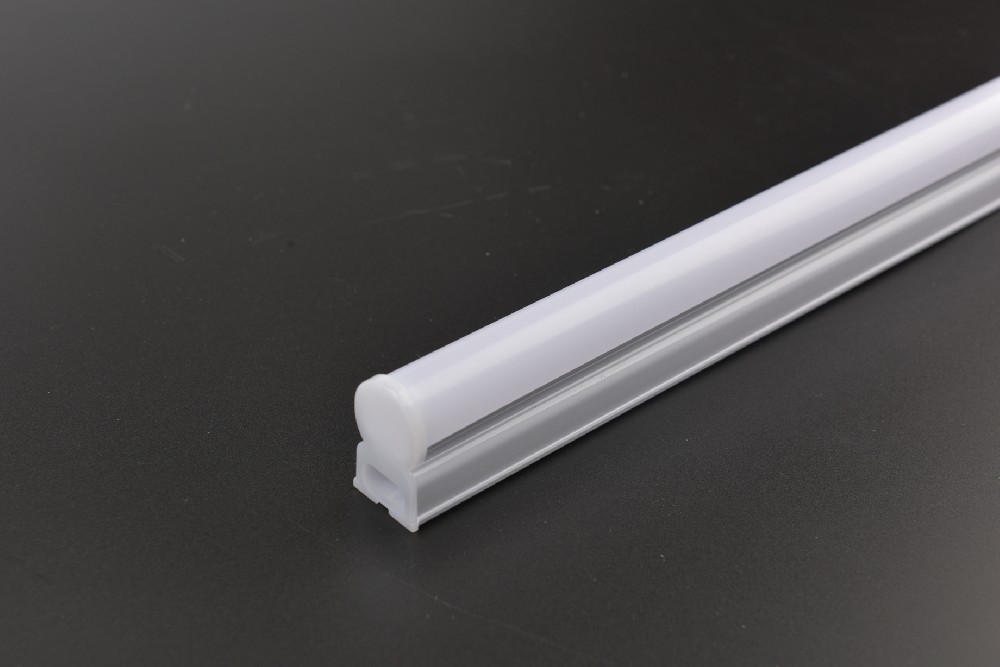 T5LED常亮一体支架灯管-全塑磨砂pc