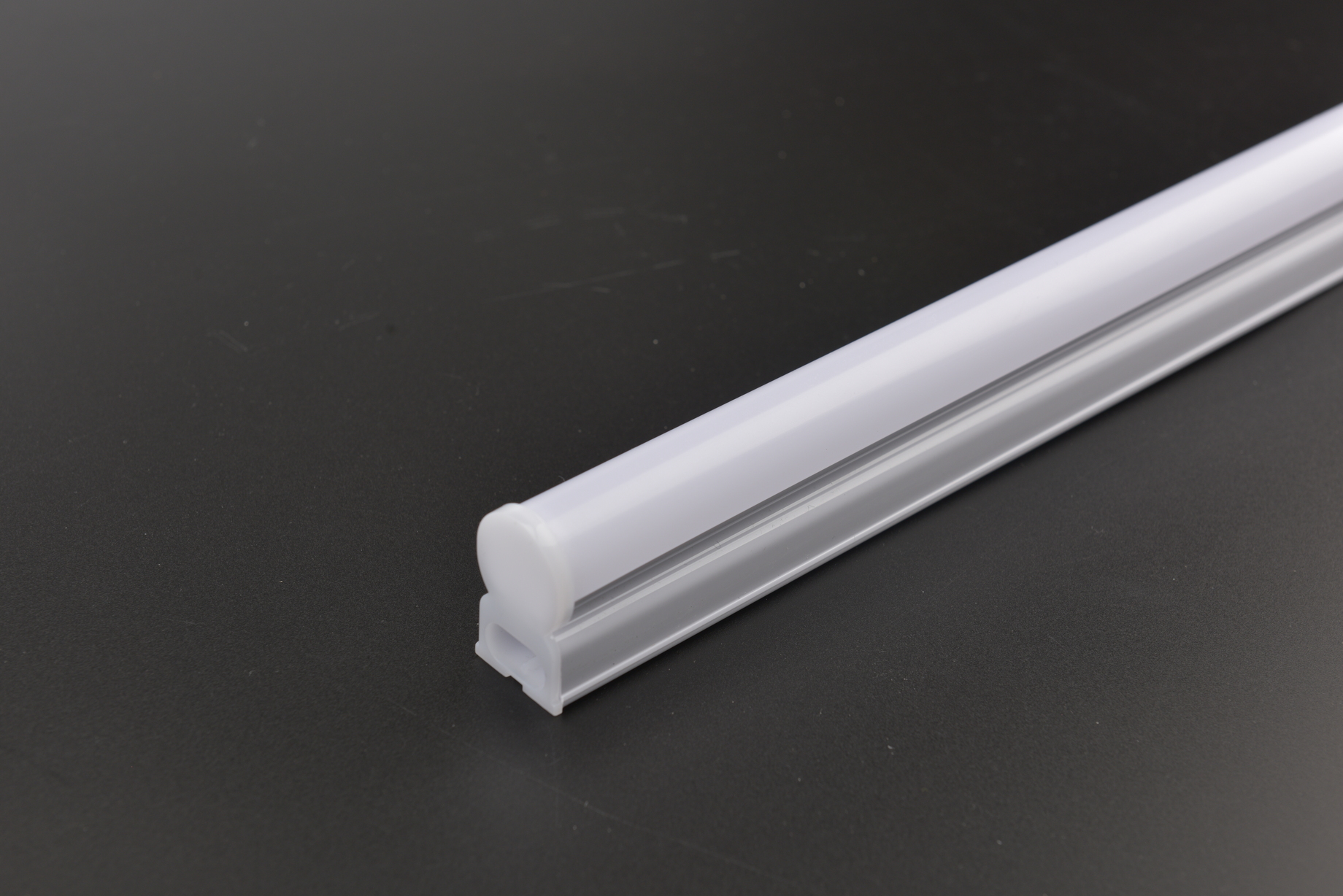 T5LED常亮一体支架灯管-全塑磨砂pc - 1