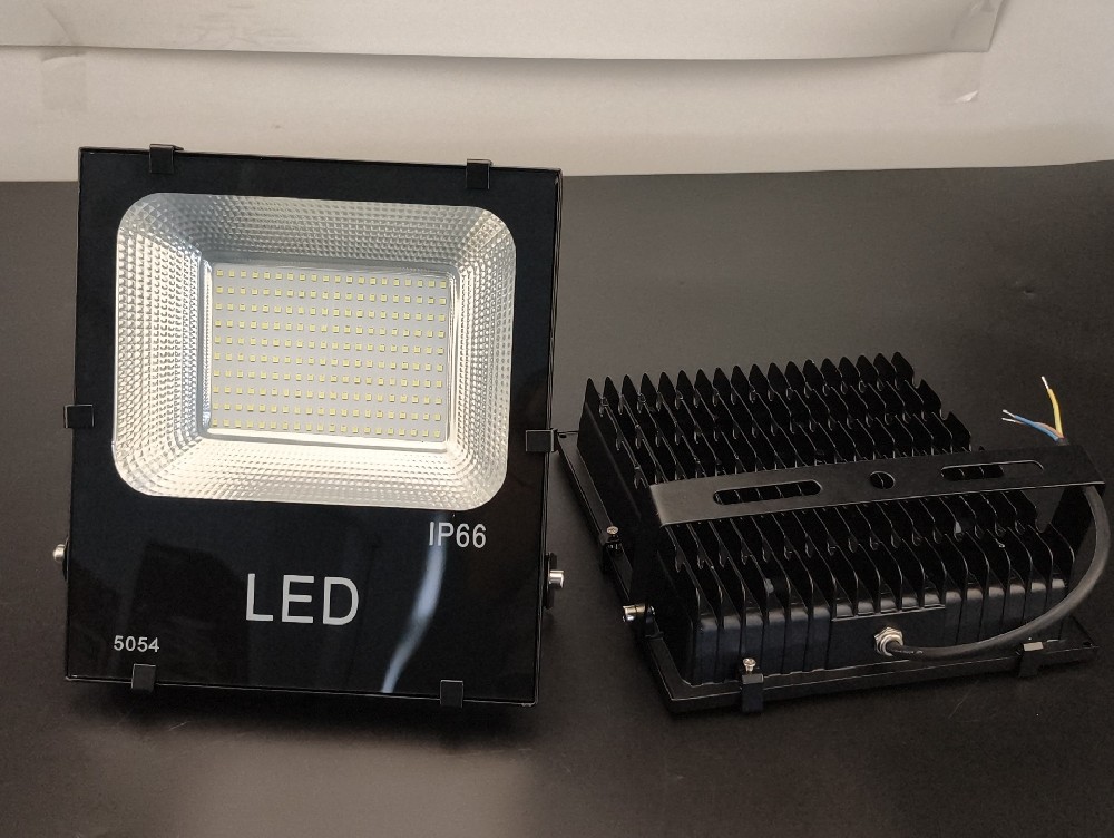 LED泛光灯-150W
