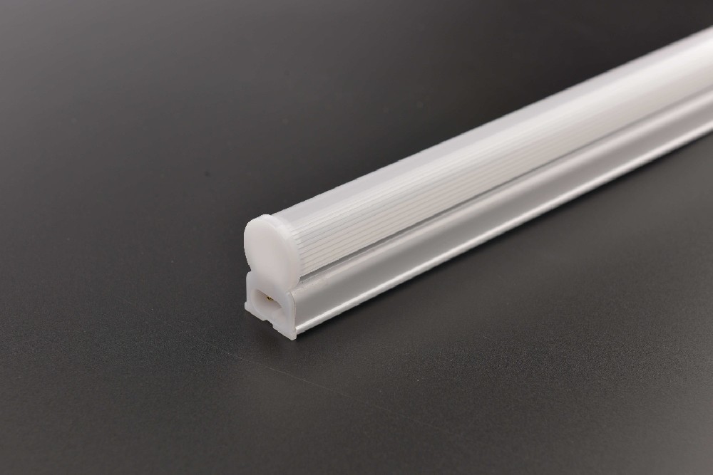 T5LED常亮一体支架灯管-全塑光学pc