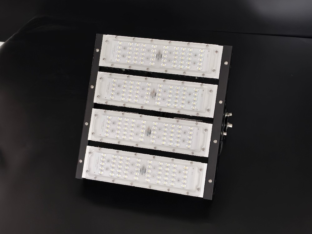 　LED隧道灯-200W